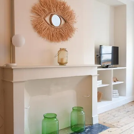 Les Nids Perches - Place Notre-dame Apartment