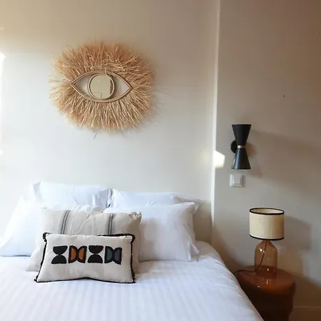 Les Nids Perches - Place Notre-dame