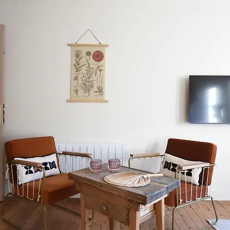 Les Nids Perches - Place Notre-dame Apartment *