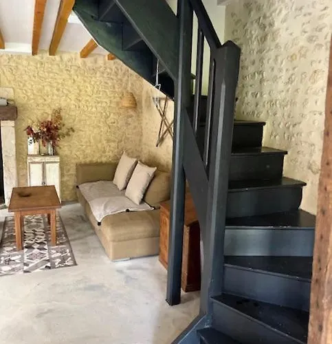 Les Nids Perches - Place Notre-dame * Mortagne-au-Perche